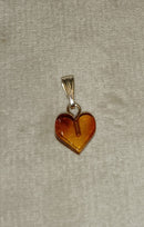 Pendentif coeur en ambre