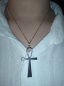 Médaille croix ansée